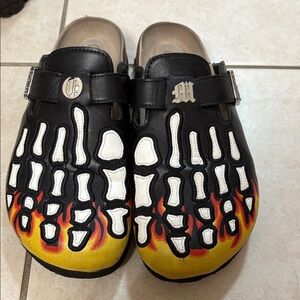 Men's Black and White Skeleton Flame Athletic Shoes